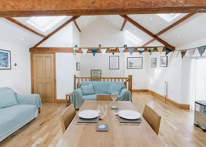 Elm House Barn - Converted Barn At The Gateway To The District National Park *