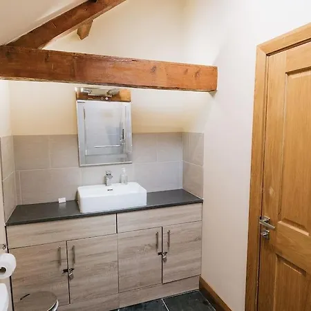 Elm House Barn - Converted One Bed Barn At The Gateway To The District National Park Feriehus